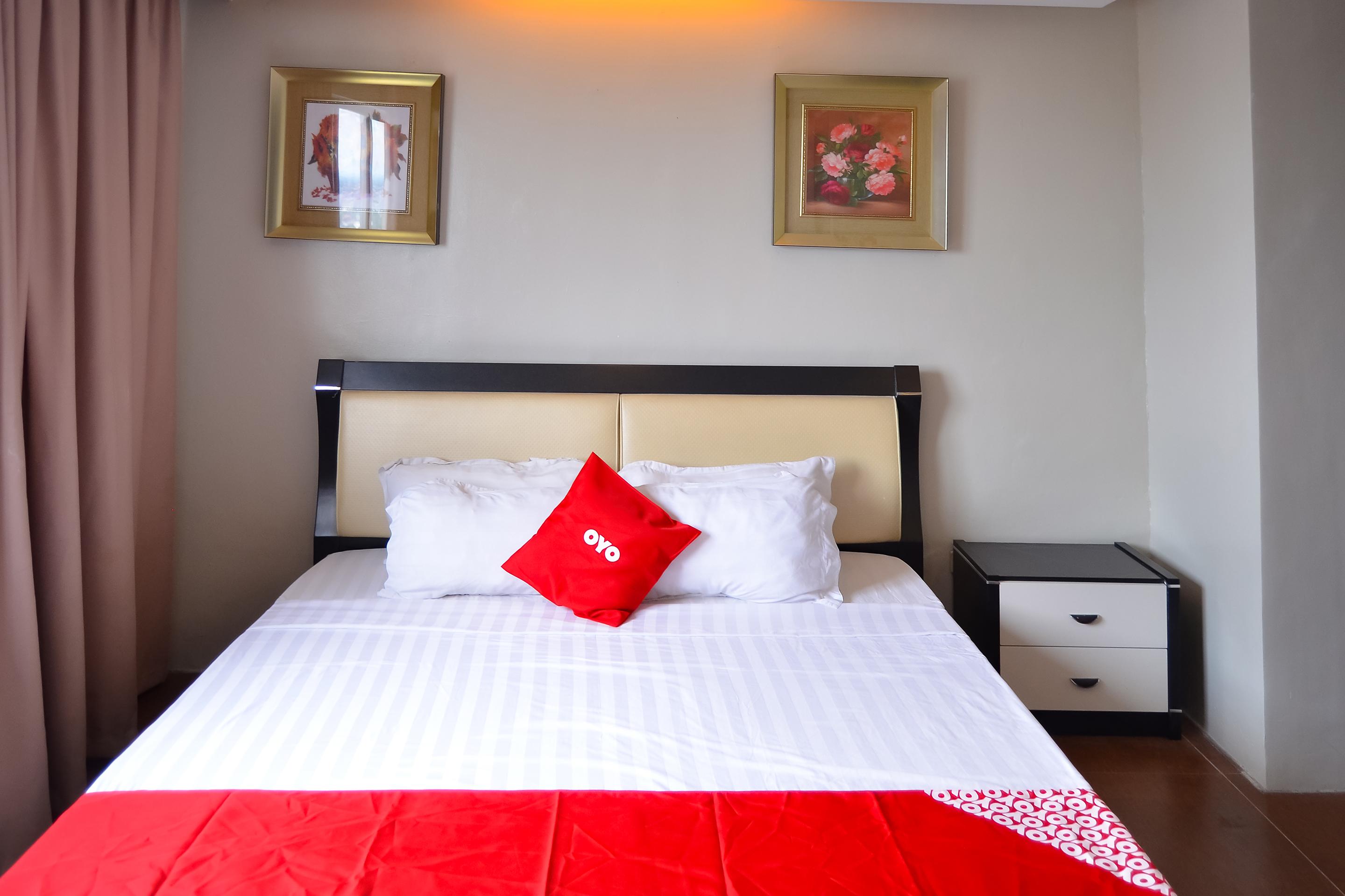 Super Oyo 791 Bell Mansion Hotel Bandar Quezon Luaran gambar