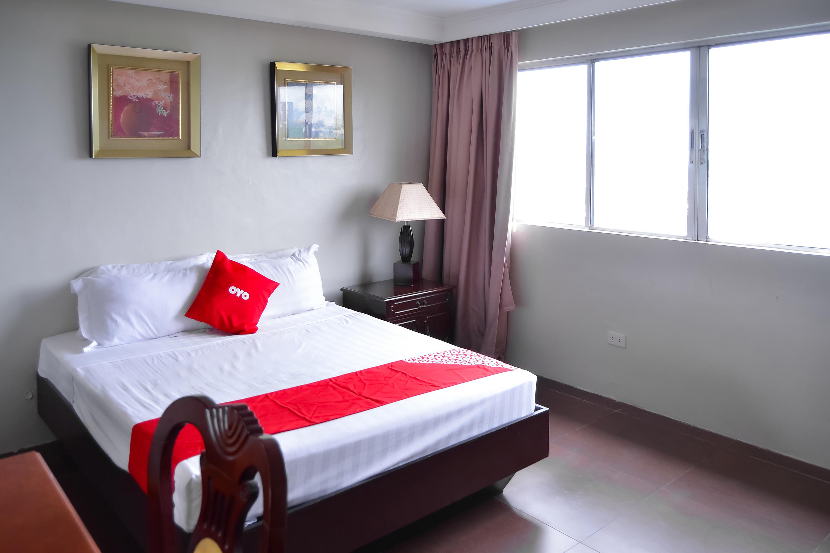 Super Oyo 791 Bell Mansion Hotel Bandar Quezon Luaran gambar