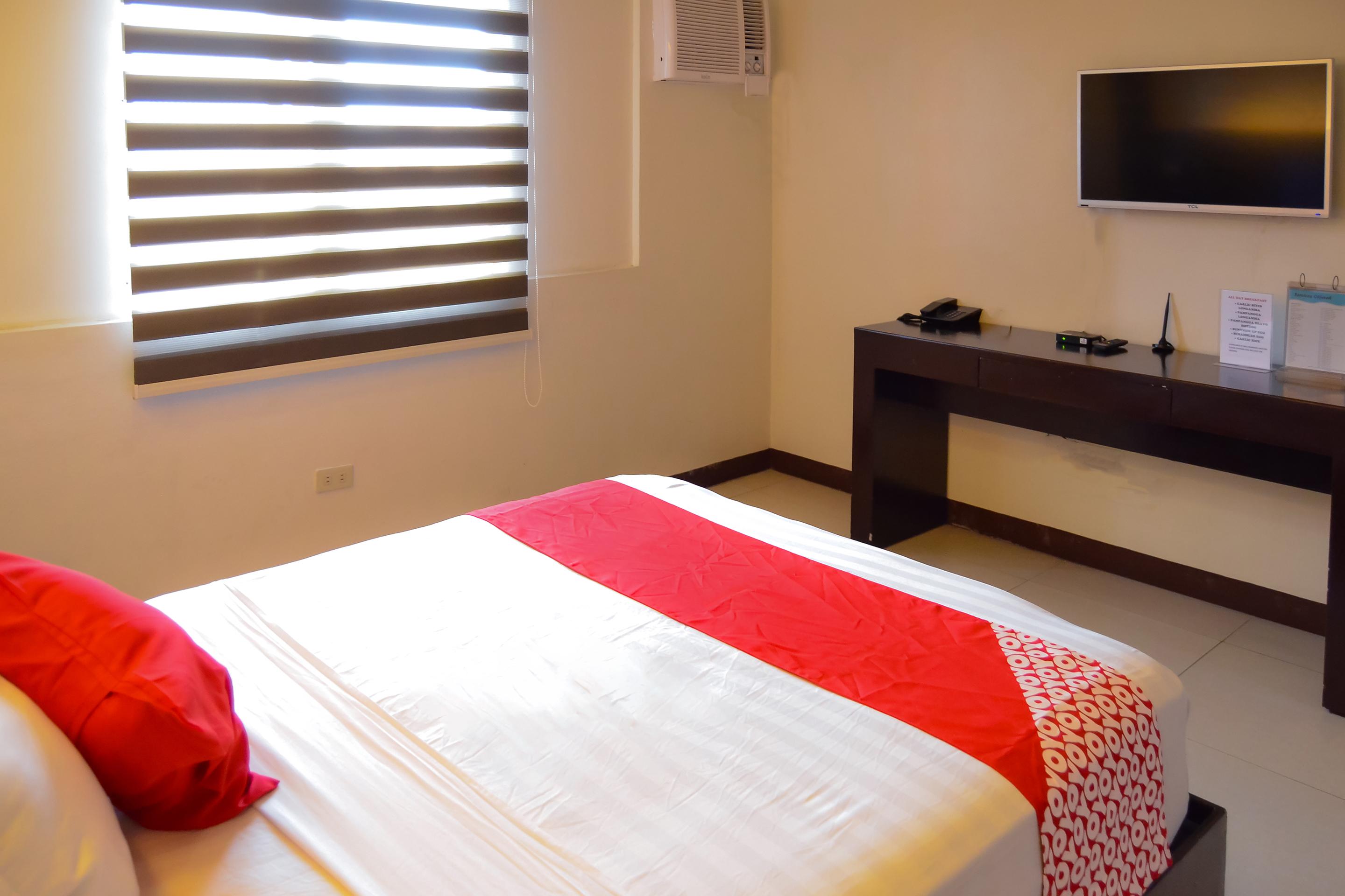 Super Oyo 791 Bell Mansion Hotel Bandar Quezon Luaran gambar